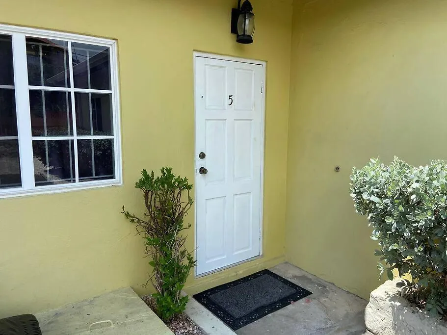 1 Bdr Apt #5 At Ramparts Near Sangster Airport Μοντέγκο Μπέυ Τζαμάικα